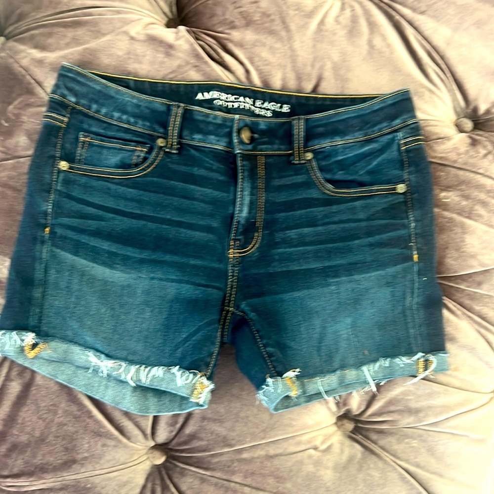 American Eagle 3” inseam shorts